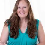 Debbie Hylander headshot